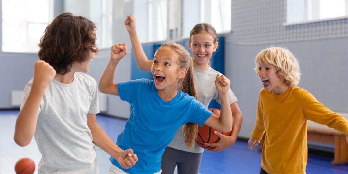 Gydytojai nustebo: šios kasdienės fizinės veiklos daro stebuklus vaikams nuo 1 iki 18 metų