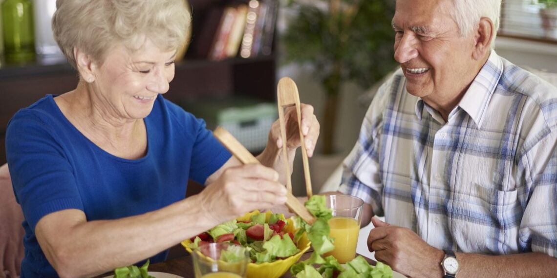 Harvardo gydytojas atskleidė: šis kasdienis mitybos triukas gali drastiškai sulėtinti senėjimą