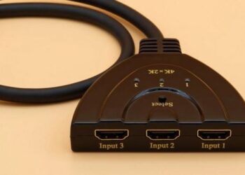 HDMI šakotuvas ir vaizdo kokybė: specialistai atskleidė tai, ko nenori girdėti vartotojai
