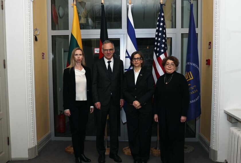 Holokausto atminimo diena buvusiame Vilniaus geto teatre: ar dar ne per vėlu susigrąžinti atmintį?