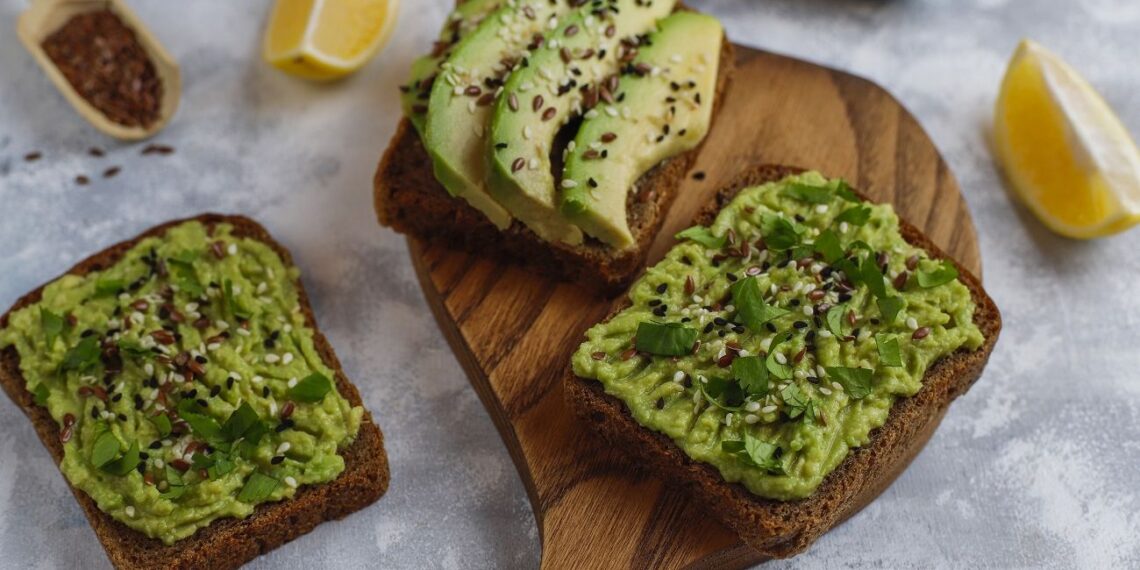 Ilgaamžiškumo ekspertas atskleidė 3 slaptus pusryčius: valgykite taip ir ramiai sulauksite 100 metų