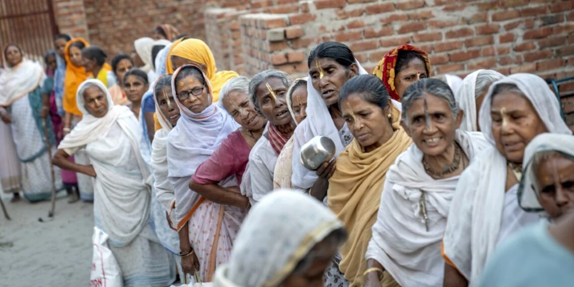 Indijoje 103 metų moteris nubudo likus vos kelioms valandoms iki savo laidotuvių – artimieji šokiruoti