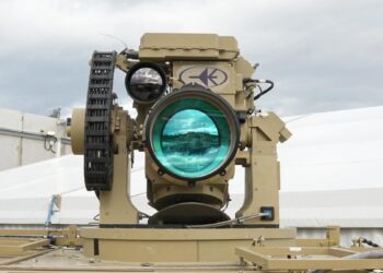 Izrael šokiruoja pasaulį: pirmasis istorijoje pigus, bet mirtinai galingas kovinis lazeris