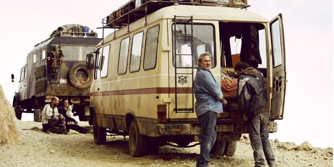 Kanų, Berlyno ir Venecijos žvaigždės nusileido Rygoje: netikėtas kino festivalis šokiruoja Baltiją