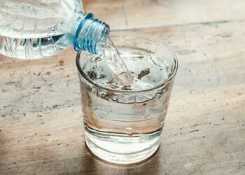 Kiek vandens iš tikrųjų reikia tavo kūnui? Paprasta formulė atskleis asmeninę normą