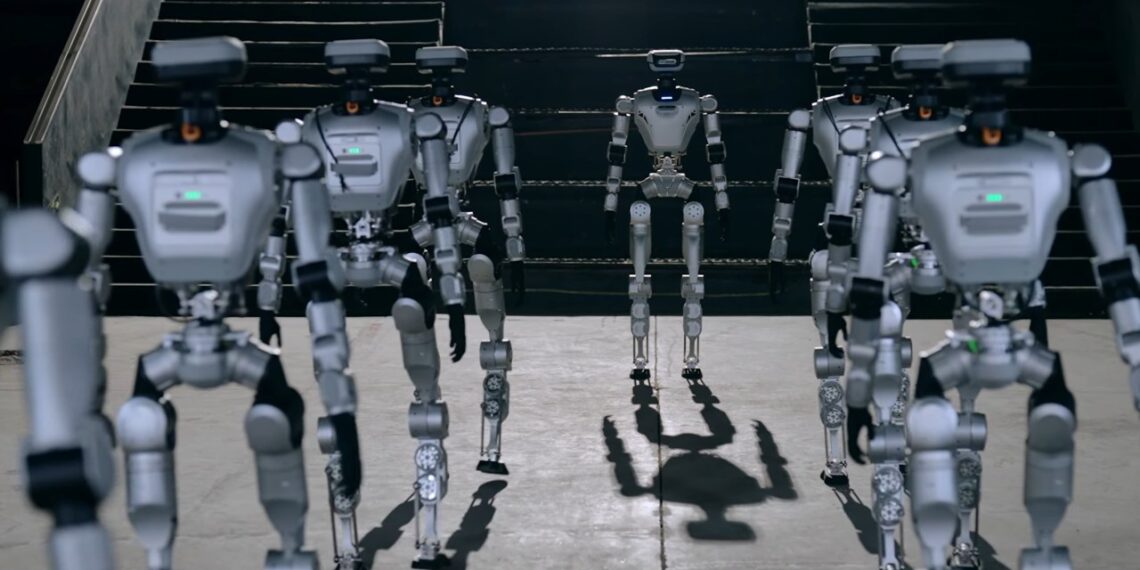 Kinai paleido 18 humanoidų armiją: šiurpi „Žvaigždžių karų“ scena tampa realybe