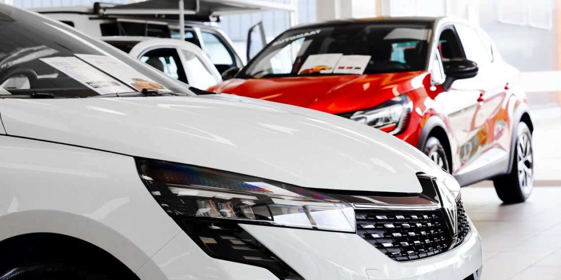 Kinai sudavė smūgį: nauji automobiliai pigs iki 7 proc. – laikas pirkti jau 2026 m.?