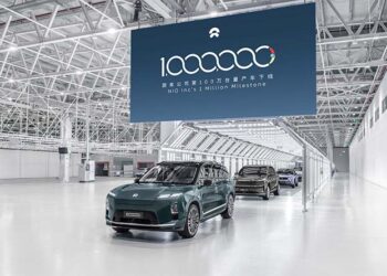 Kinų NIO sensacingas pasiekimas: jau pagamino milijoną elektromobilių ir meta rimtą iššūkį „Tesla“
