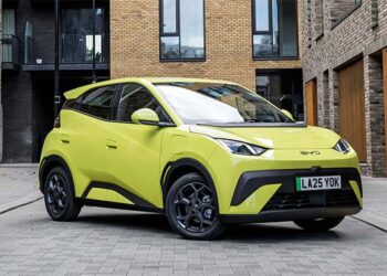 Kinus apstulbinęs BYD šturmuoja Britaniją: 2025 m. pardavimų rekordo nesitikėjo niekas