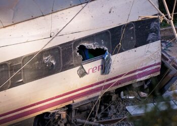 Kraupi geležinkelio katastrofa Ispanijoje: lūžęs bėgis ar paslaptingas krovinys nulėmė tragediją?