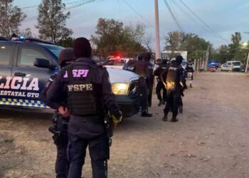 Kruvinos kulkos Meksikos futbolo aikštėje: 11 žuvusių, sunkiai sužeistas mažas vaikas