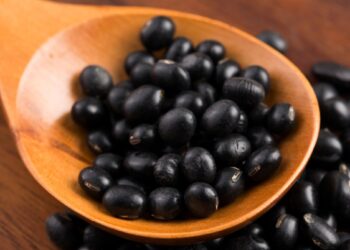 Lietuvių dar neatrasti juodi grūdeliai: azijiečių ilgaamžiškumo ir geležinės sveikatos paslaptis