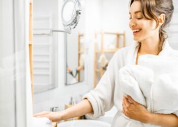 Maudaisi taip vonioje ar duše? Šis patogus įprotis gali tapti pavojingas