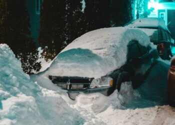Mechanikas atskleidžia: kaip iš tikro užvesti dyzelį per -20 ir neužšaldyti variklio