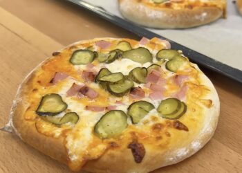 Mini picos kaip mokykloje: pigus receptas, kuris akimirksniu užkariaus visą jūsų šeimą