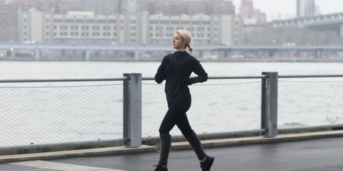 Mitybos bomba bėgikams: dietologai atskleidė, ką privalai suvalgyti prieš ir po bėgimo