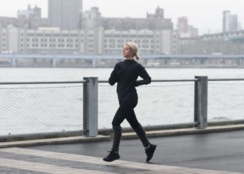 Mitybos bomba bėgikams: dietologai atskleidė, ką privalai suvalgyti prieš ir po bėgimo