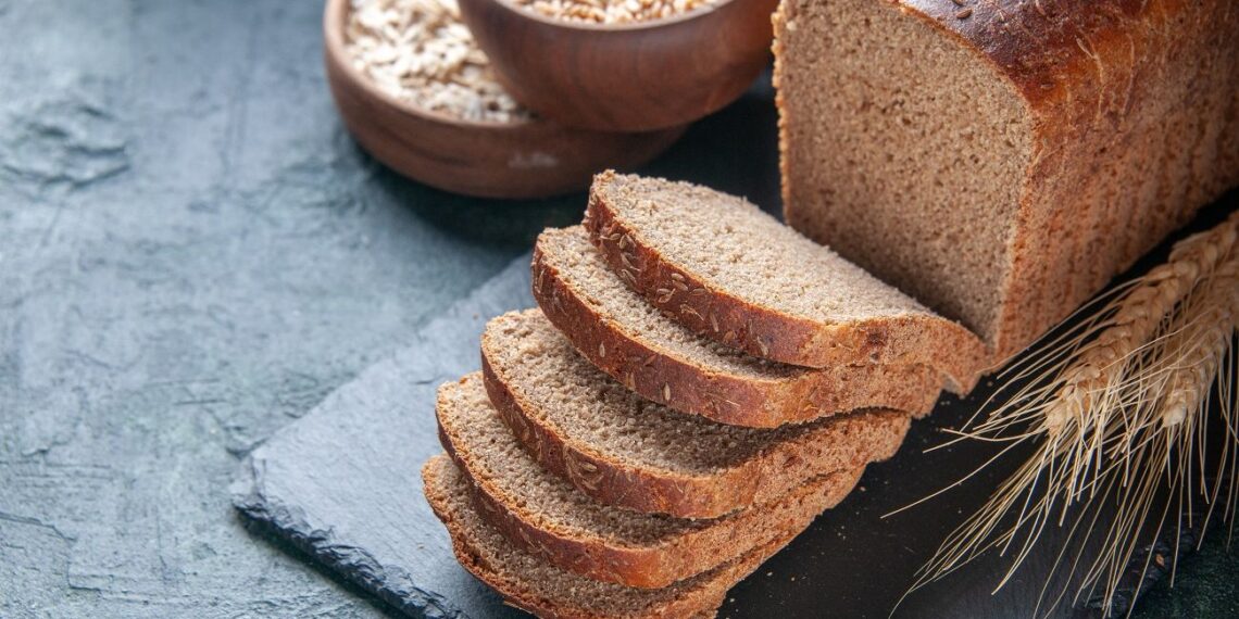 Mitybos ekspertai nustėro: sužinokite, kuris kasdien valgomas duonos tipas kenkia jūsų figūrai