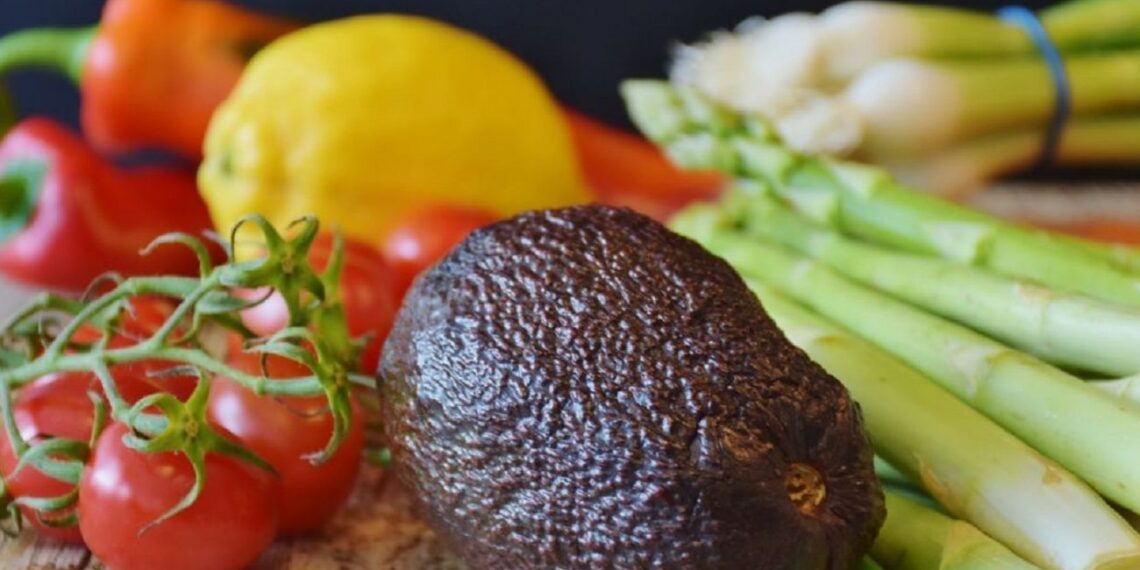 Mitybos ekspertų valgaraštis atskleistas: 5 kasdieniai produktai, kurie realiai prailgina gyvenimą