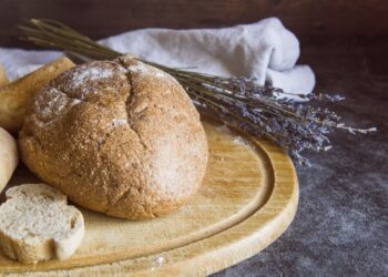 Mitybos specialistai atskleidė šokiruojančią tiesą: kuris duonos tipas iš tiesų sveikiausias?