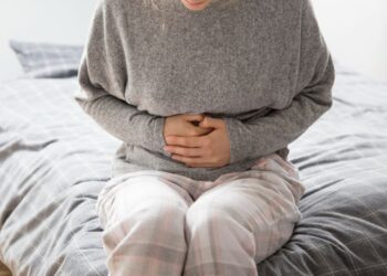 Mitybos specialistai įspėja: per didelis baltymų kiekis vieno valgymo metu gali skaudžiai atsiliepti organizmui