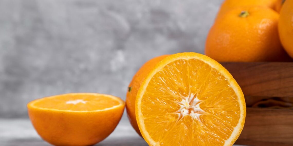 Mitybos specialistai perspėja: šiuo metu suvalgytas apelsinas suteiks daugiausia energijos ir vitamino C