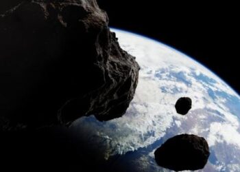 Mokslininkai aptiko rekordinį asteroidą, didesnį už 8 stadionus: ar gresia susidūrimas su Žeme?