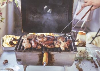 Mokslininkai įspėja: kasdienė klaida virtuvėje tyliai kenkia sveikatai, ir tai ne riebalai ar kepta