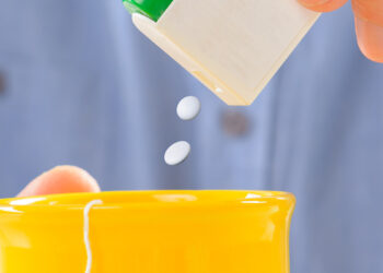 Mokslininkai perspėja: net mažos aspartamo dozės gali lemti pavojingus sveikatos sutrikimus