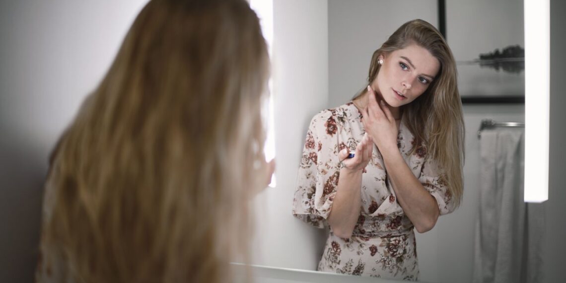 Mokslininkai pristatė stebuklingą ilgėjaamžiškumo veidrodį: parodo, kiek iš tikrųjų esate pasenę