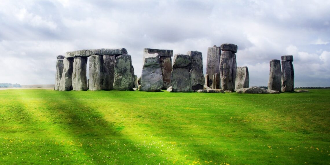 Mokslininkai šokiravo: gamta „nekalta“ dėl Stonehenge akmenų, populiari teorija visiškai subliuško