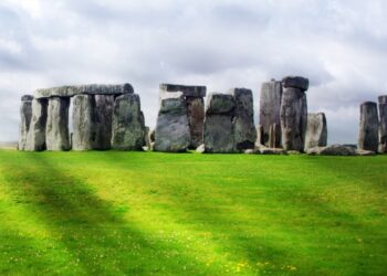 Mokslininkai šokiravo: gamta „nekalta“ dėl Stonehenge akmenų, populiari teorija visiškai subliuško
