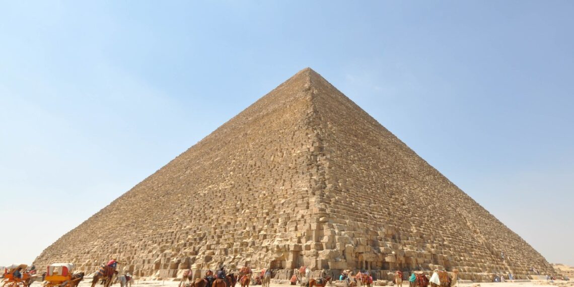 Mokslininkai šokiruoti: Didžioji Gizos piramidė gali būti tūkstančiais metų senesnė nei manėme