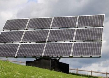 Mokslininkų išradimas siunčia įprastas saulės baterijas į praeitį: energetikos revoliucija?