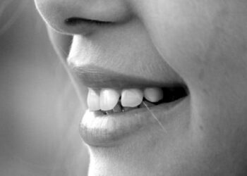 Mokslininkus glumina stulbinamas žmogaus bruožas: paaiškinti, kodėl turime smakrą, nepavyksta