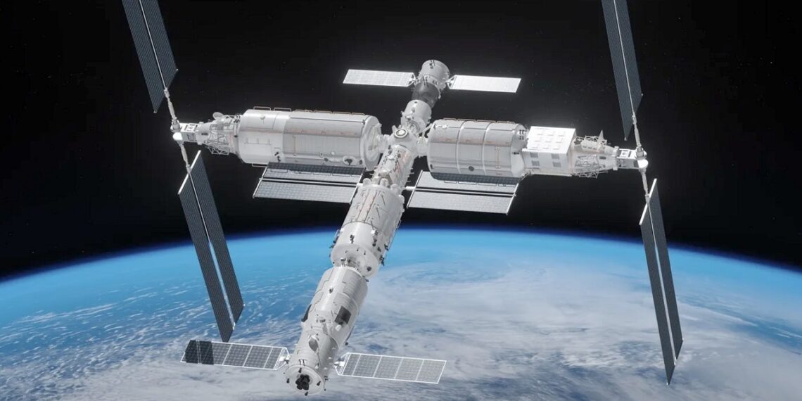Mokslininkus šokiravo eksperimentas: iš kosmoso grįžusi pelė Žemėje atsivedė sveikus jauniklius