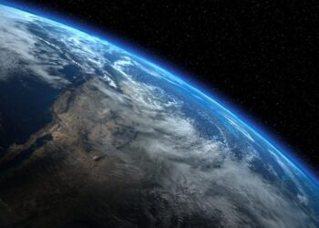 NASA iš kosmoso užfiksavo keistą reiškinį virš Žemės – mokslininkai sutrikę, kas tai galėjo būti