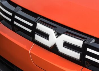 Nauja elektrinė Dacia pigiau nei 80 tūkst. eurų: ar šis modelis sužlugdys brangių EV rinką?