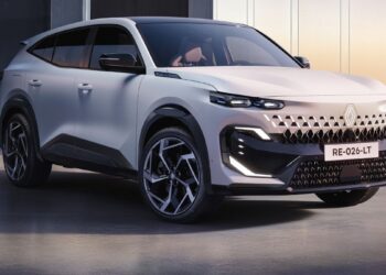 Naujas prabangus Renault Filante jau stebina Europą: lenkai pyksta, lietuviai irgi liks be jo
