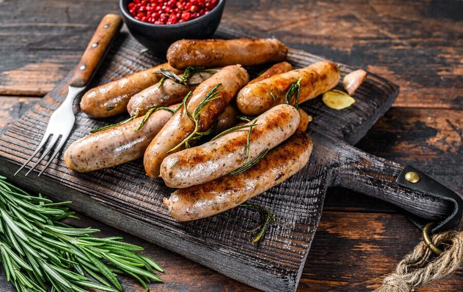 Neįtikėtinai gardžios pigios šviežios kiaulienos dešrelės: šis paprastas receptas užkariaus virtuvę