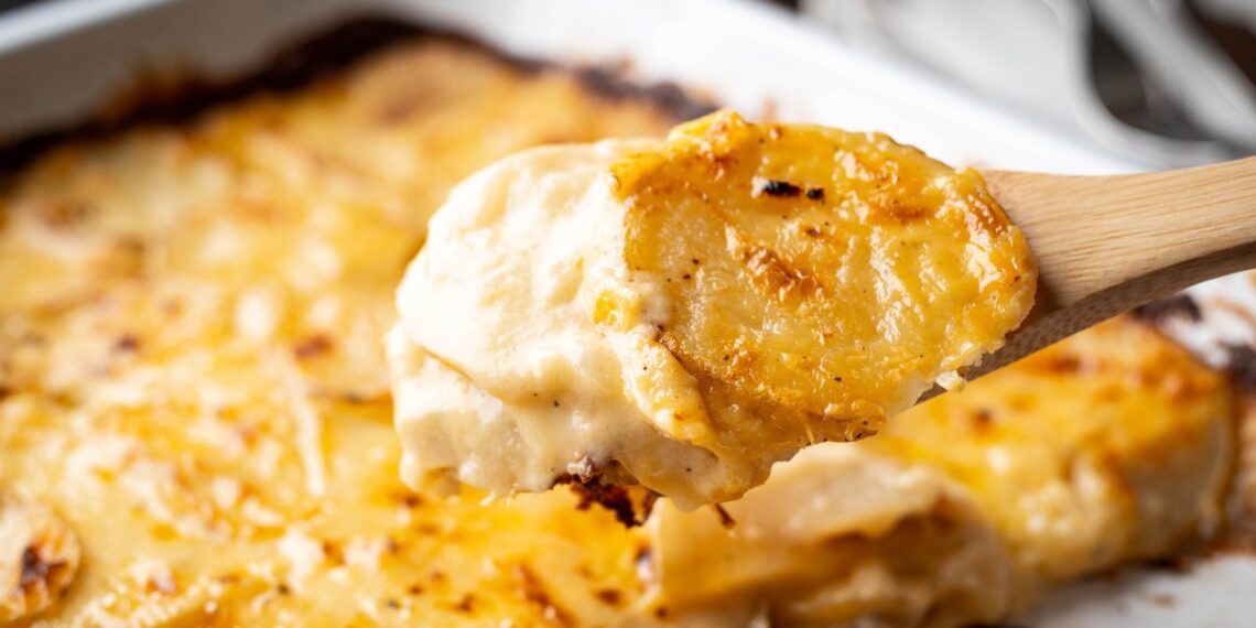 Nėra sveikesnio patiekalo nei šis bulvių stebuklas – 3 ingredientai, o svečiai alpsta!