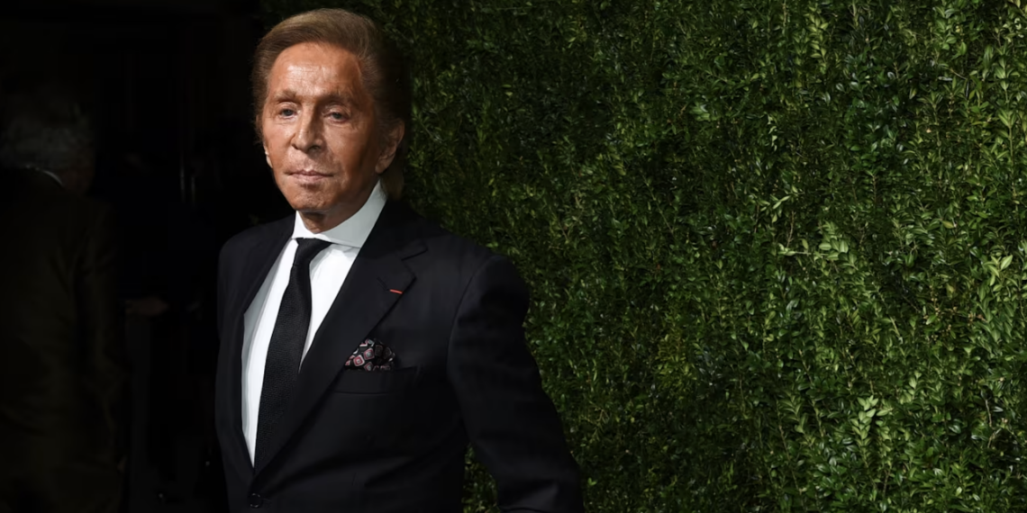Netektis mados pasaulyje: mirė legendinis „Valentino“ įkūrėjas Valentinas Garavani, gerbėjai sukrėsti