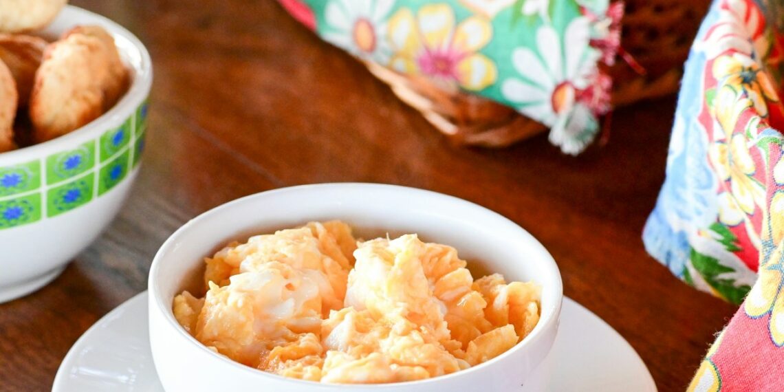 Niekada nekepk kiaušinienės su šiuo riebalu: mitybos specialistai įspėja dėl skaudžių pasekmių