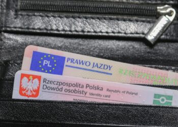 Nuo 2026 metų vairuotojams šokas: smarkiai brangsta vairuotojo pažymėjimas ir registracija