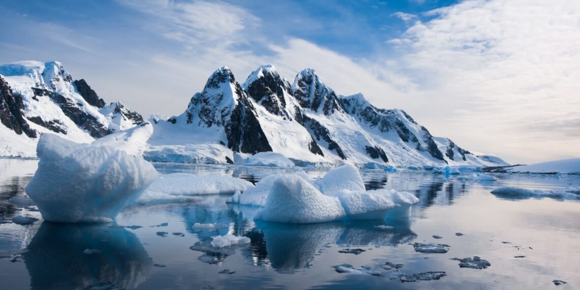 Nustėro net mokslininkai: 500 m po Grenlandijos ledu rado šokiruojančius klimato įrodymus