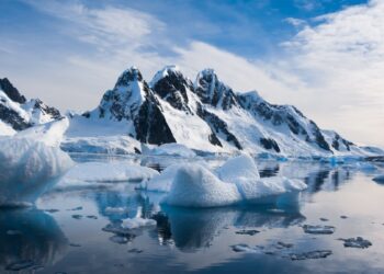 Nustėro net mokslininkai: 500 m po Grenlandijos ledu rado šokiruojančius klimato įrodymus
