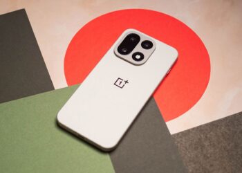 OnePlus 16 su milžinišku 9000 mAh akumuliatoriumi: ar šis kinų flagmanas sutriuškins konkurentus?