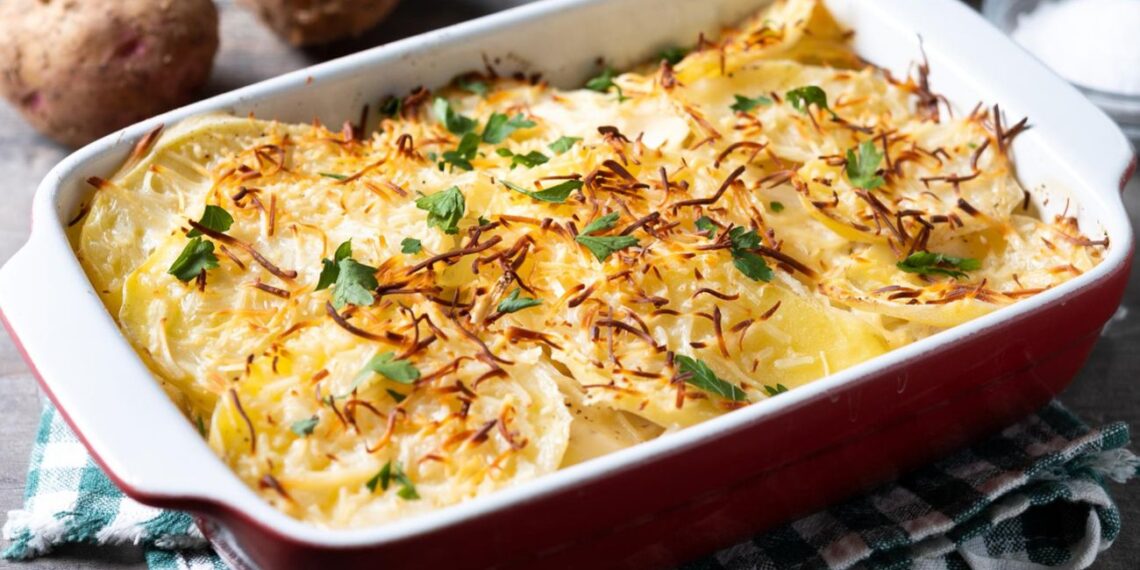 Pamirškite eilinę bulvių košę: ukrainiečio triukas atskleidė stulbinamai gardžios bulvės paslaptį