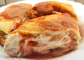 Pamirškite įprastą obuolių pyragą ir blynus: naujas tinginių desertas – suomiškas obuolių blynas orkaitėje