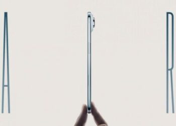 Panika „Apple“ stovykloje? Parduotuvės visame pasaulyje skubiai leidžia naujojo iPhone kainas